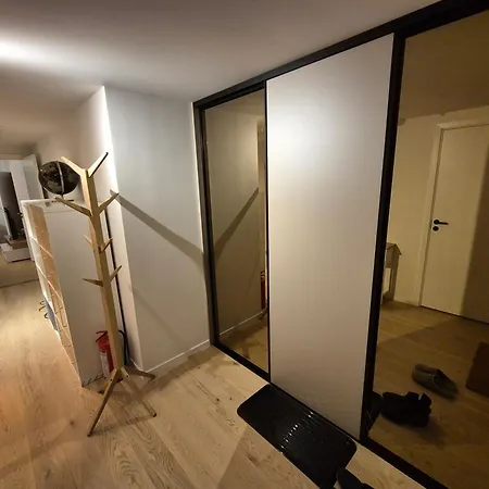 Leilighet Modern With 2 Bedrooms *