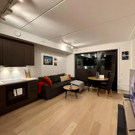 Modern With 2 Bedrooms